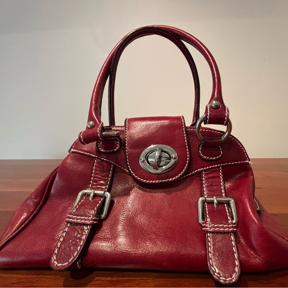 Elegant Red Floto Italian Leather Handbag